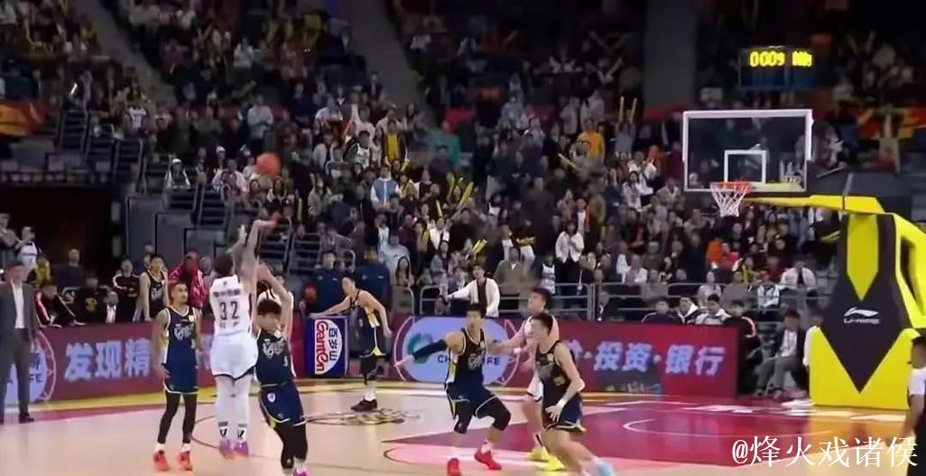 CBA-约克超远压哨三分绝杀 广东加时惜败浙江