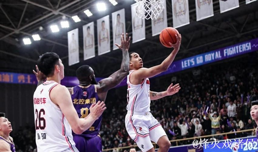 威姆斯32分周琦13+10 广东力克北控斩获8连胜